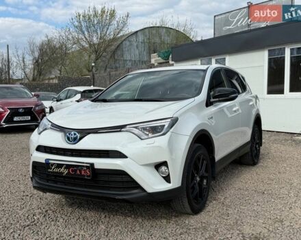 Белый Тойота РАВ 4, объемом двигателя 2.49 л и пробегом 122 тыс. км за 25800 $, фото 1 на Automoto.ua