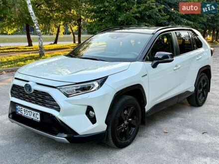 Белый Тойота РАВ 4, объемом двигателя 2.49 л и пробегом 135 тыс. км за 28800 $, фото 1 на Automoto.ua