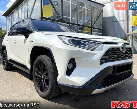Білий Тойота РАВ 4, об'ємом двигуна 2.5 л та пробігом 114 тис. км за 28500 $, фото 1 на Automoto.ua