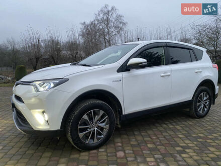 Белый Тойота РАВ 4, объемом двигателя 2.49 л и пробегом 185 тыс. км за 21900 $, фото 1 на Automoto.ua