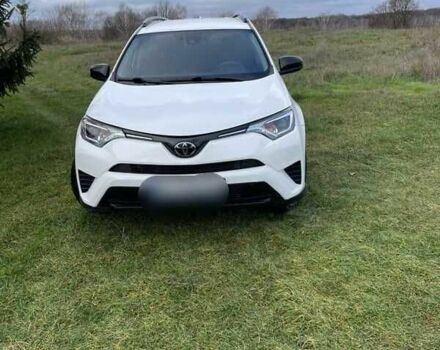 Білий Тойота РАВ 4, об'ємом двигуна 0 л та пробігом 120 тис. км за 13433 $, фото 1 на Automoto.ua