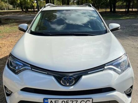 Белый Тойота РАВ 4, объемом двигателя 2.5 л и пробегом 80 тыс. км за 25000 $, фото 1 на Automoto.ua