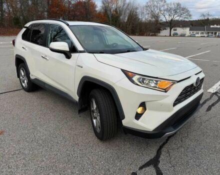 Белый Тойота РАВ 4, объемом двигателя 2.5 л и пробегом 35 тыс. км за 9900 $, фото 1 на Automoto.ua