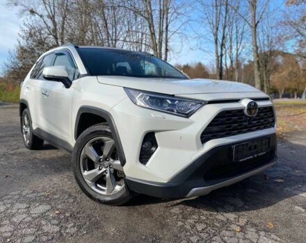 Белый Тойота РАВ 4, объемом двигателя 2 л и пробегом 101 тыс. км за 27600 $, фото 1 на Automoto.ua