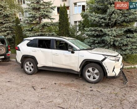 Белый Тойота РАВ 4, объемом двигателя 2.49 л и пробегом 107 тыс. км за 17000 $, фото 1 на Automoto.ua