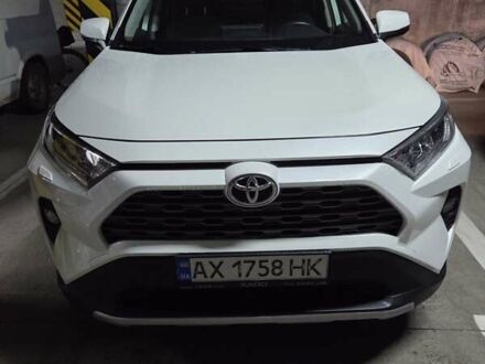 Белый Тойота РАВ 4, объемом двигателя 2 л и пробегом 66 тыс. км за 26000 $, фото 1 на Automoto.ua