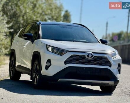 Белый Тойота РАВ 4, объемом двигателя 2 л и пробегом 92 тыс. км за 28300 $, фото 1 на Automoto.ua