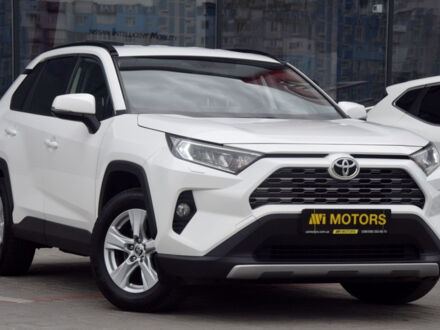 Тойота РАВ 4 2019 у Києві на Automoto.ua Білий Тойота РАВ 4, об'ємом двигуна 2 л та пробігом 189 тис. км за 28000 $, фото 1 на Automoto.ua