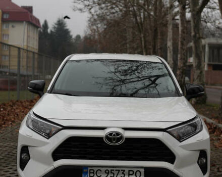 Белый Тойота РАВ 4, объемом двигателя 1.99 л и пробегом 140 тыс. км за 23300 $, фото 1 на Automoto.ua