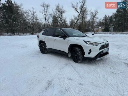 Белый Тойота РАВ 4, объемом двигателя 2.49 л и пробегом 92 тыс. км за 30000 $, фото 1 на Automoto.ua