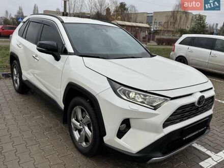 Белый Тойота РАВ 4, объемом двигателя 1.99 л и пробегом 99 тыс. км за 28000 $, фото 1 на Automoto.ua