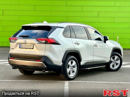 Білий Тойота РАВ 4, об'ємом двигуна 2 л та пробігом 93 тис. км за 26900 $, фото 1 на Automoto.ua
