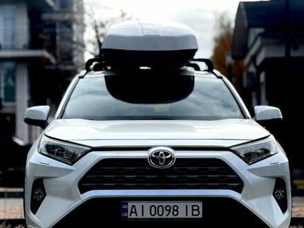 Белый Тойота РАВ 4, объемом двигателя 1.99 л и пробегом 24 тыс. км за 30500 $, фото 1 на Automoto.ua