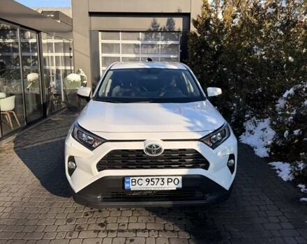 Белый Тойота РАВ 4, объемом двигателя 1.99 л и пробегом 140 тыс. км за 22500 $, фото 1 на Automoto.ua