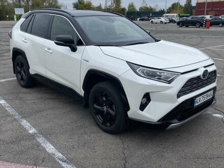 Тойота РАВ 4 2019 у Києві на Automoto.ua Білий Тойота РАВ 4, об'ємом двигуна 2.49 л та пробігом 84 тис. км за 35000 $, фото 1 на Automoto.ua