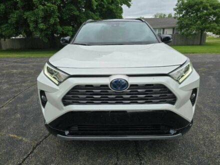 Тойота РАВ 4 2019 у Тернополі на Automoto.ua Білий Тойота РАВ 4, об'ємом двигуна 2.5 л та пробігом 91 тис. км за 12000 $, фото 1 на Automoto.ua