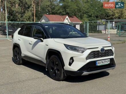Білий Тойота РАВ 4, об'ємом двигуна 2.49 л та пробігом 51 тис. км за 33500 $, фото 1 на Automoto.ua