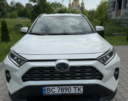 Белый Тойота РАВ 4, объемом двигателя 2.49 л и пробегом 142 тыс. км за 27000 $, фото 1 на Automoto.ua