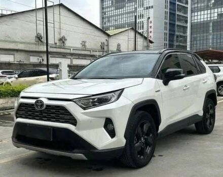 Белый Тойота РАВ 4, объемом двигателя 2.5 л и пробегом 98 тыс. км за 16800 $, фото 1 на Automoto.ua