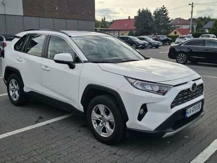 Тойота РАВ 4 2020 в Киеве на Automoto.ua Белый Тойота РАВ 4, объемом двигателя 1.99 л и пробегом 66 тыс. км за 29000 $, фото 1 на Automoto.ua