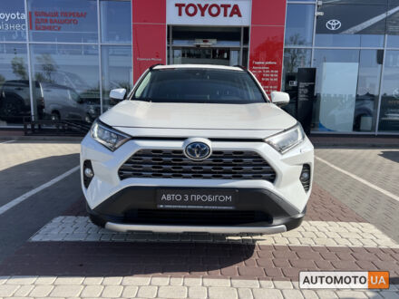 Тойота РАВ 4 2020 у Вінниці на Automoto.ua Білий Тойота РАВ 4, об'ємом двигуна 2.5 л та пробігом 105 тис. км за 1286500 $, фото 1 на Automoto.ua