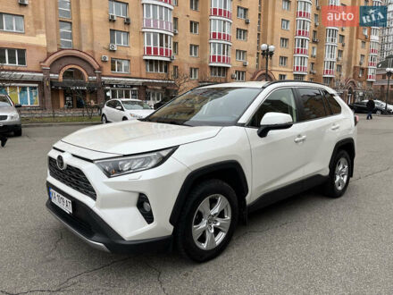 Белый Тойота РАВ 4, объемом двигателя 1.99 л и пробегом 120 тыс. км за 25700 $, фото 1 на Automoto.ua