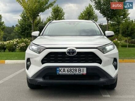 Білий Тойота РАВ 4, об'ємом двигуна 2.49 л та пробігом 140 тис. км за 36000 $, фото 1 на Automoto.ua