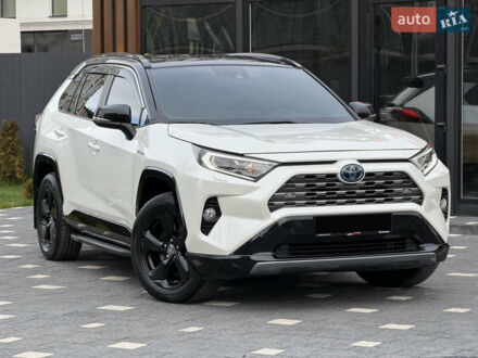 Білий Тойота РАВ 4, об'ємом двигуна 2.5 л та пробігом 118 тис. км за 33000 $, фото 1 на Automoto.ua