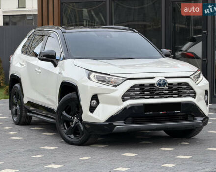 Белый Тойота РАВ 4, объемом двигателя 2.5 л и пробегом 118 тыс. км за 34000 $, фото 1 на Automoto.ua