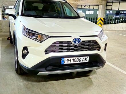 Білий Тойота РАВ 4, об'ємом двигуна 2.5 л та пробігом 100 тис. км за 36500 $, фото 1 на Automoto.ua