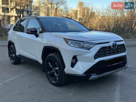 Белый Тойота РАВ 4, объемом двигателя 2.49 л и пробегом 47 тыс. км за 35700 $, фото 1 на Automoto.ua