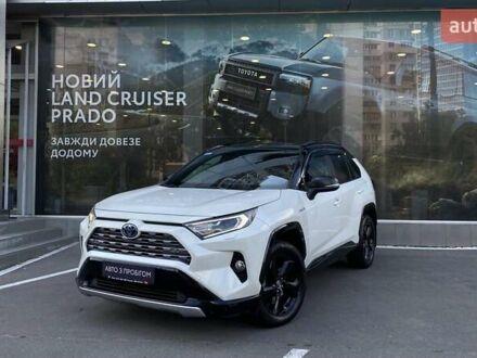 Білий Тойота РАВ 4, об'ємом двигуна 2.49 л та пробігом 132 тис. км за 33159 $, фото 1 на Automoto.ua