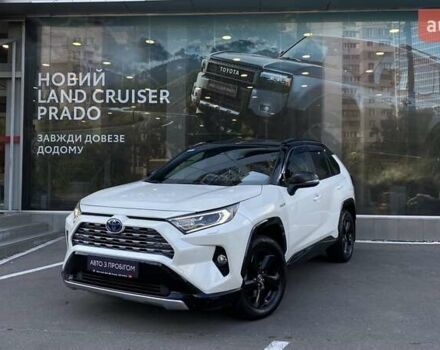 Белый Тойота РАВ 4, объемом двигателя 2.49 л и пробегом 132 тыс. км за 33159 $, фото 1 на Automoto.ua