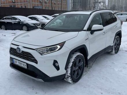 Белый Тойота РАВ 4, объемом двигателя 2.49 л и пробегом 85 тыс. км за 33000 $, фото 1 на Automoto.ua