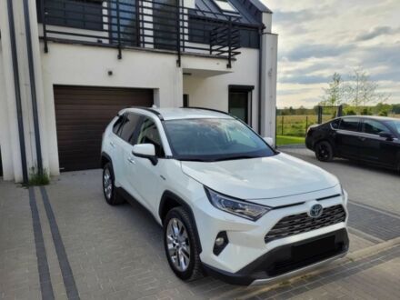Тойота РАВ 4 2021 у Києві на Automoto.ua Білий Тойота РАВ 4, об'ємом двигуна 2.5 л та пробігом 47 тис. км за 14000 $, фото 1 на Automoto.ua