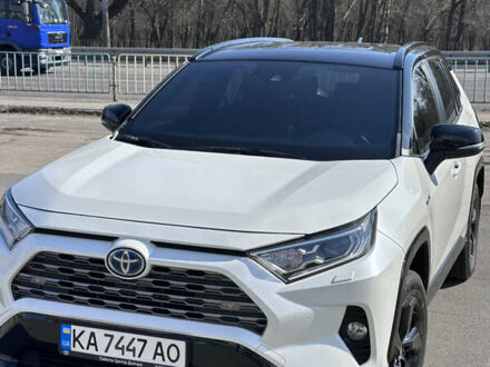 Тойота РАВ 4 2021 в Днепре (Днепропетровске) на Automoto.ua Белый Тойота РАВ 4, объемом двигателя 2.4 л и пробегом 96 тыс. км за 32000 $, фото 1 на Automoto.ua