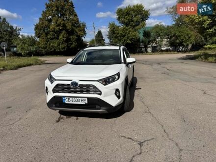 Тойота РАВ 4 2021 в Чернигове на Automoto.ua Белый Тойота РАВ 4, объемом двигателя 2.49 л и пробегом 103 тыс. км за 34999 $, фото 1 на Automoto.ua