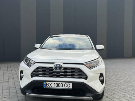 Белый Тойота РАВ 4, объемом двигателя 2.5 л и пробегом 25 тыс. км за 35000 $, фото 1 на Automoto.ua