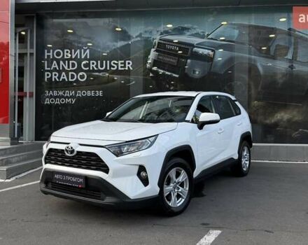 Белый Тойота РАВ 4, объемом двигателя 1.99 л и пробегом 70 тыс. км за 25066 $, фото 1 на Automoto.ua