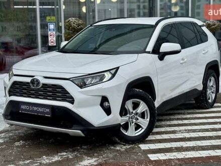 Білий Тойота РАВ 4, об'ємом двигуна 1.99 л та пробігом 47 тис. км за 28402 $, фото 1 на Automoto.ua