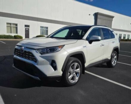 Белый Тойота РАВ 4, объемом двигателя 2.5 л и пробегом 19 тыс. км за 15300 $, фото 1 на Automoto.ua