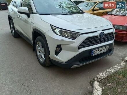 Белый Тойота РАВ 4, объемом двигателя 2.49 л и пробегом 125 тыс. км за 33900 $, фото 1 на Automoto.ua