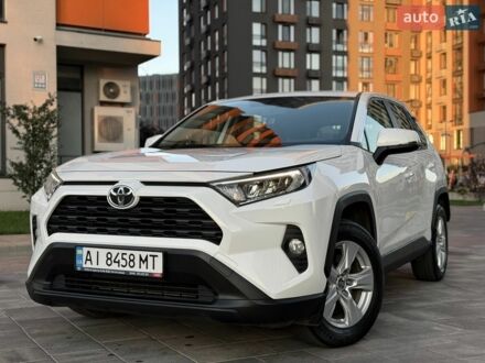 Білий Тойота РАВ 4, об'ємом двигуна 2 л та пробігом 141 тис. км за 24500 $, фото 1 на Automoto.ua