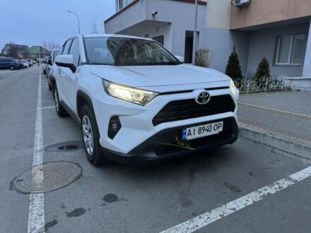 Тойота РАВ 4 2022 в Киеве на Automoto.ua Белый Тойота РАВ 4, объемом двигателя 2 л и пробегом 41 тыс. км за 30500 $, фото 1 на Automoto.ua