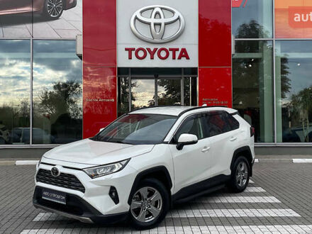 Белый Тойота РАВ 4, объемом двигателя 2 л и пробегом 20 тыс. км за 28752 $, фото 1 на Automoto.ua