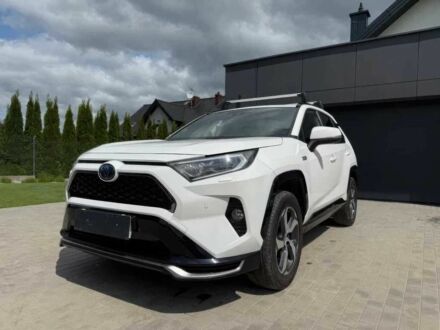 Тойота РАВ 4 2022 в Чернигове на Automoto.ua Белый Тойота РАВ 4, объемом двигателя 2.5 л и пробегом 55 тыс. км за 21350 $, фото 1 на Automoto.ua