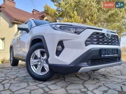 Білий Тойота РАВ 4, об'ємом двигуна 2 л та пробігом 49 тис. км за 32800 $, фото 1 на Automoto.ua