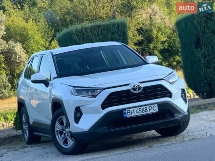 Білий Тойота РАВ 4, об'ємом двигуна 1.99 л та пробігом 130 тис. км за 27500 $, фото 1 на Automoto.ua