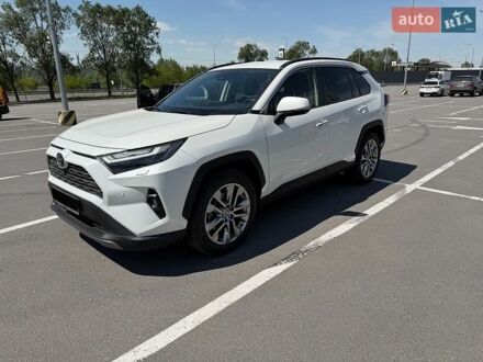 Белый Тойота РАВ 4, объемом двигателя 1.99 л и пробегом 85 тыс. км за 31900 $, фото 1 на Automoto.ua