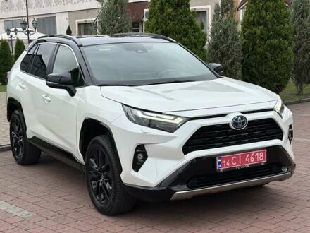 Тойота РАВ 4 2022 у Стрые на Automoto.ua Білий Тойота РАВ 4, об'ємом двигуна 2.49 л та пробігом 51 тис. км за 36999 $, фото 1 на Automoto.ua